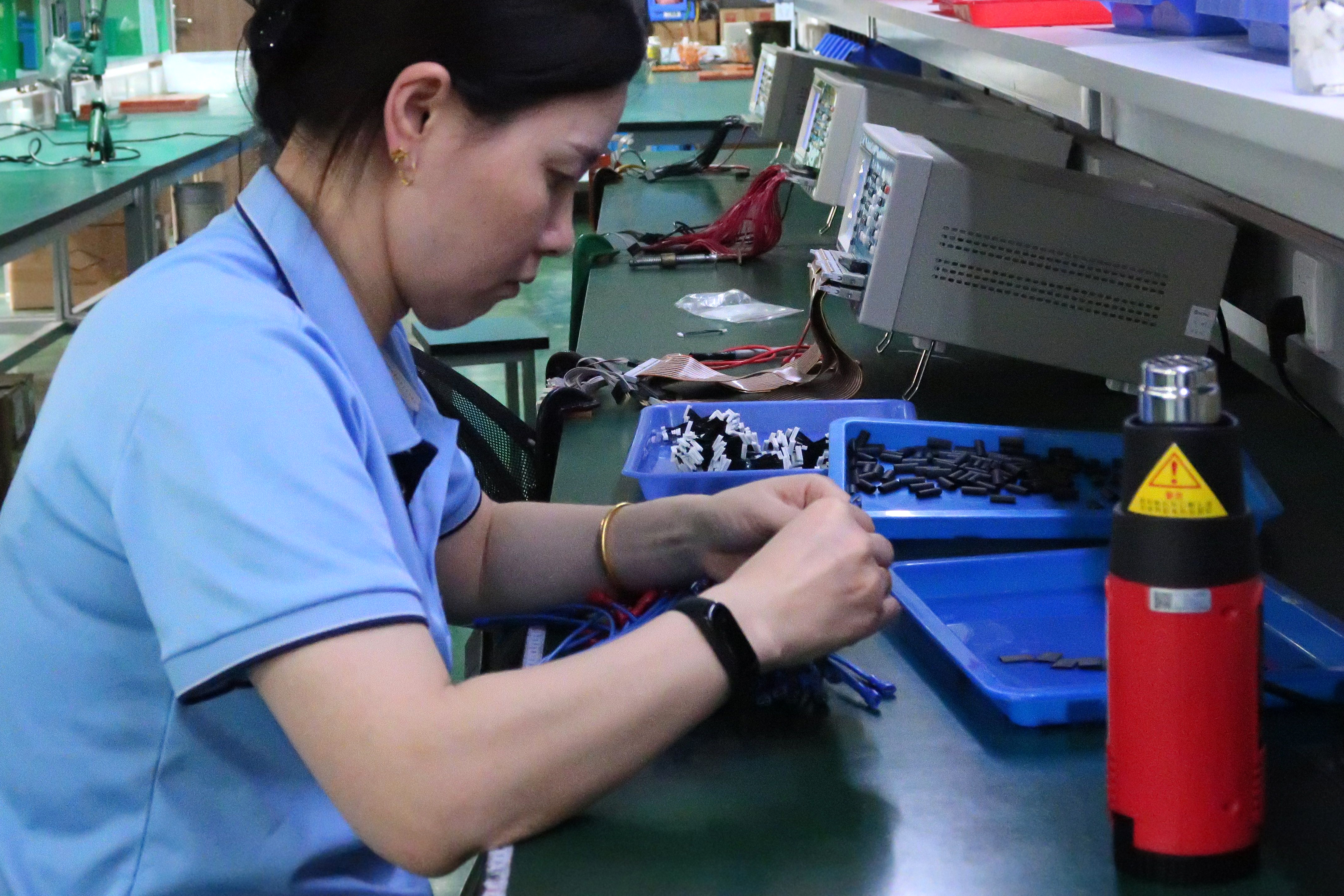 Чем занимается кабельный сборщик?