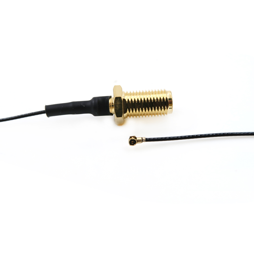 Faisceau de c&acirc;bles de connecteur coaxial RF personnalis&eacute;