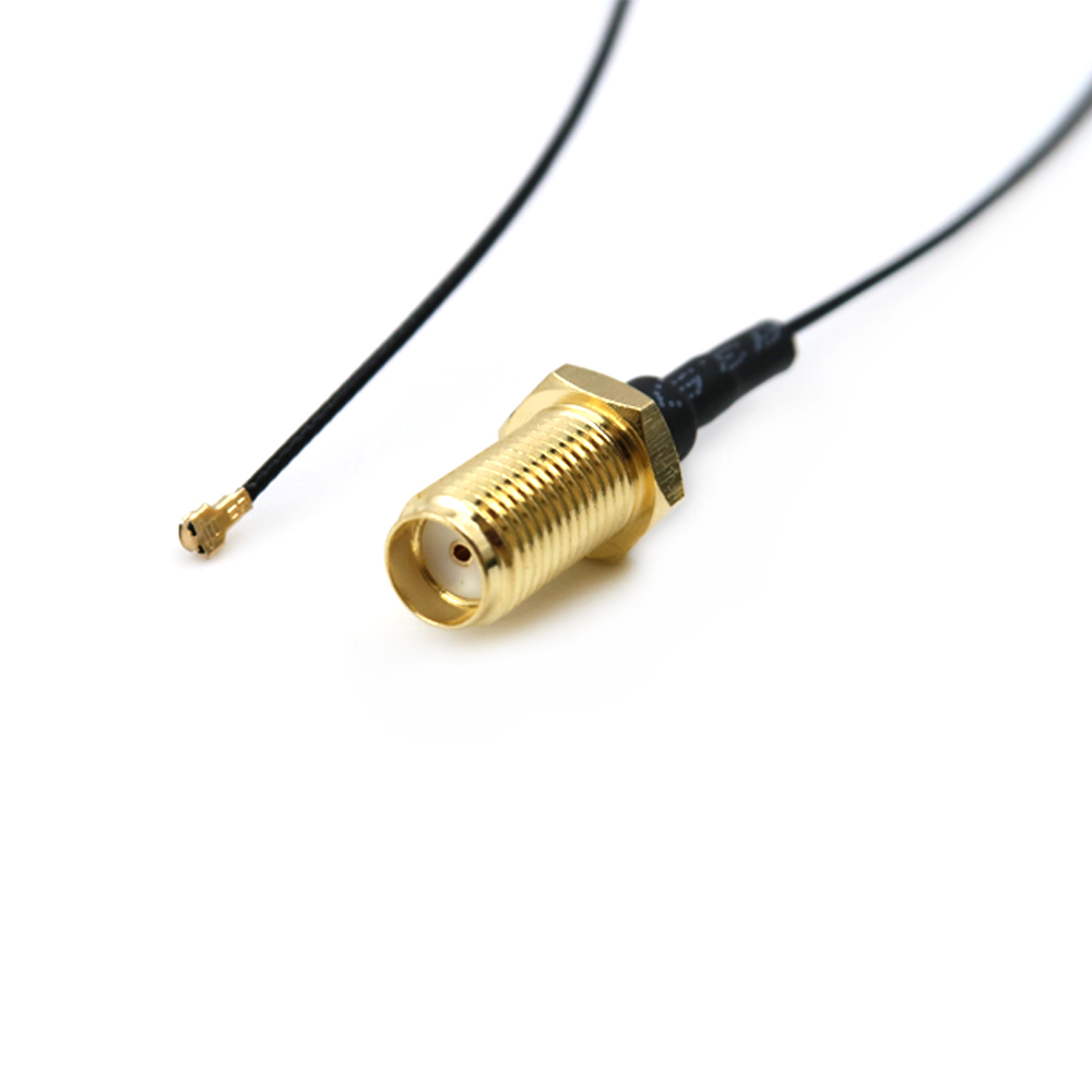 Faisceau de c&acirc;bles de connecteur coaxial RF personnalis&eacute;