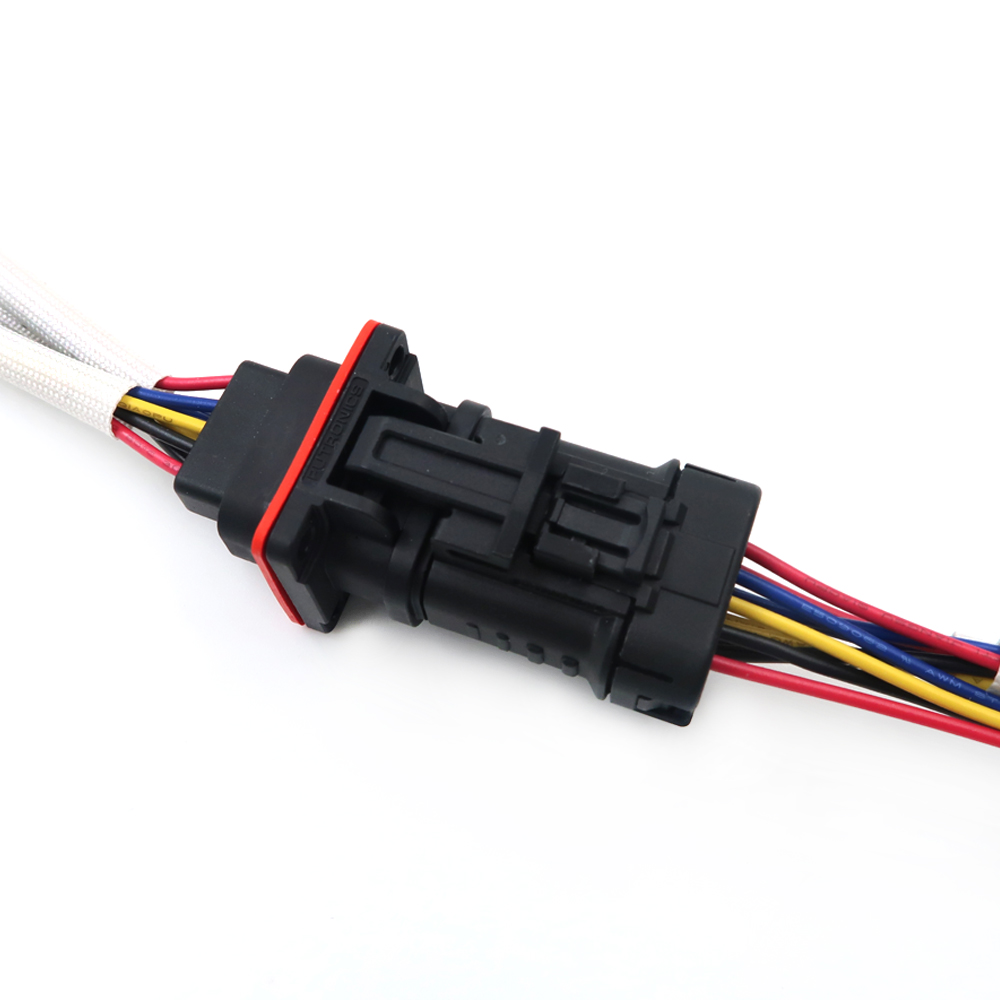 एएमपी श्रृंखला पुरुष और महिला कनेक्टर सॉकेट के साथ कस्टम मेड ऑटोमोटिव वायरिंग हार्नेस वाटरप्रूफ ऑटो वायर हार्नेस